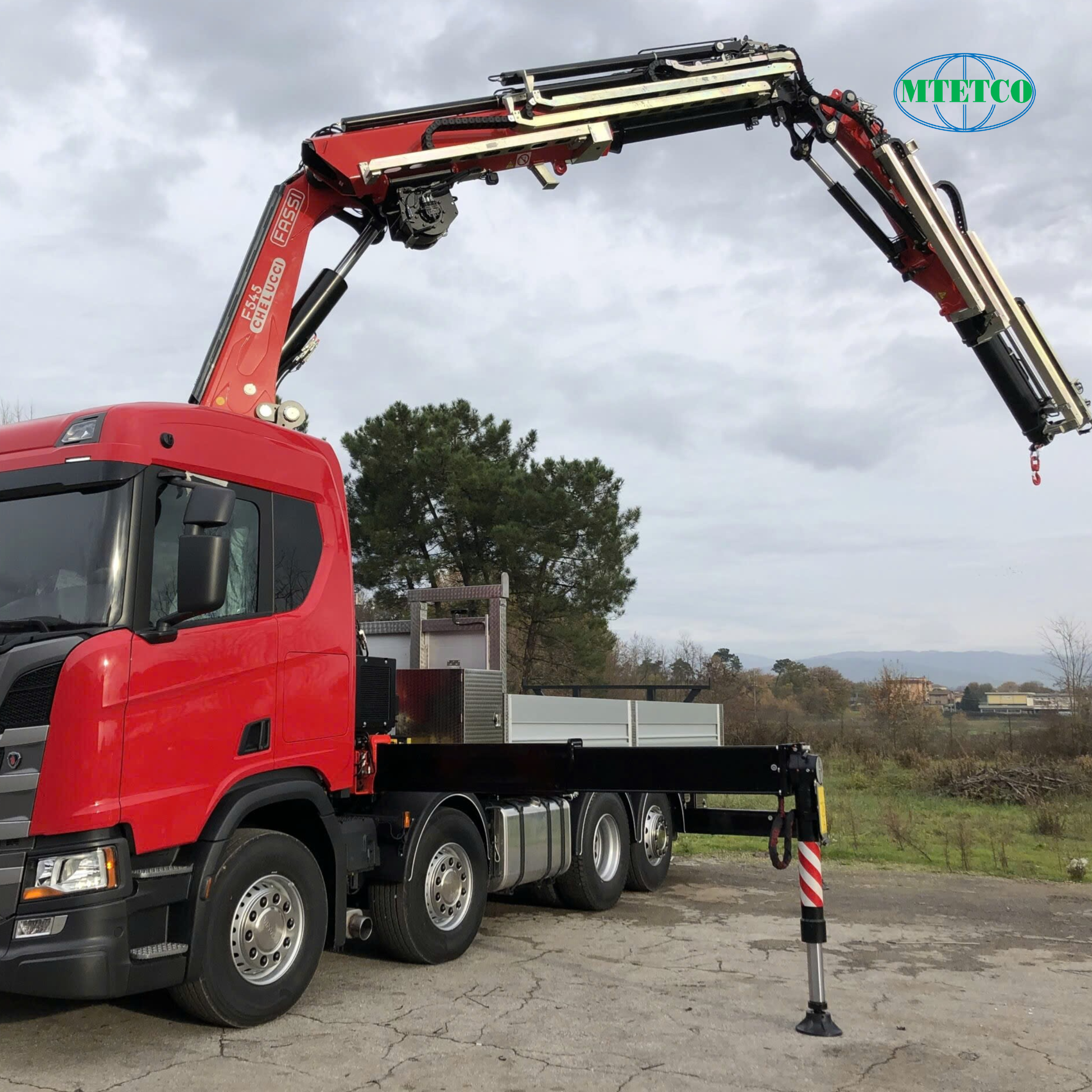 Cẩu gập thủy lực