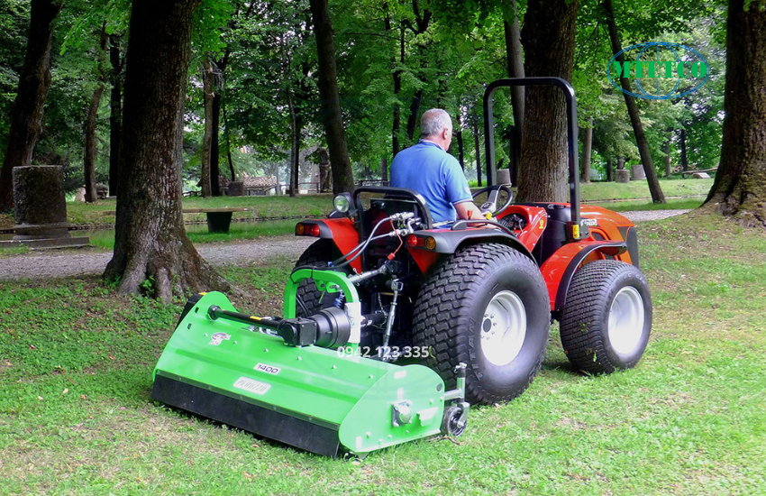 Máy cắt cỏ gắn sau đầu kéo Fox