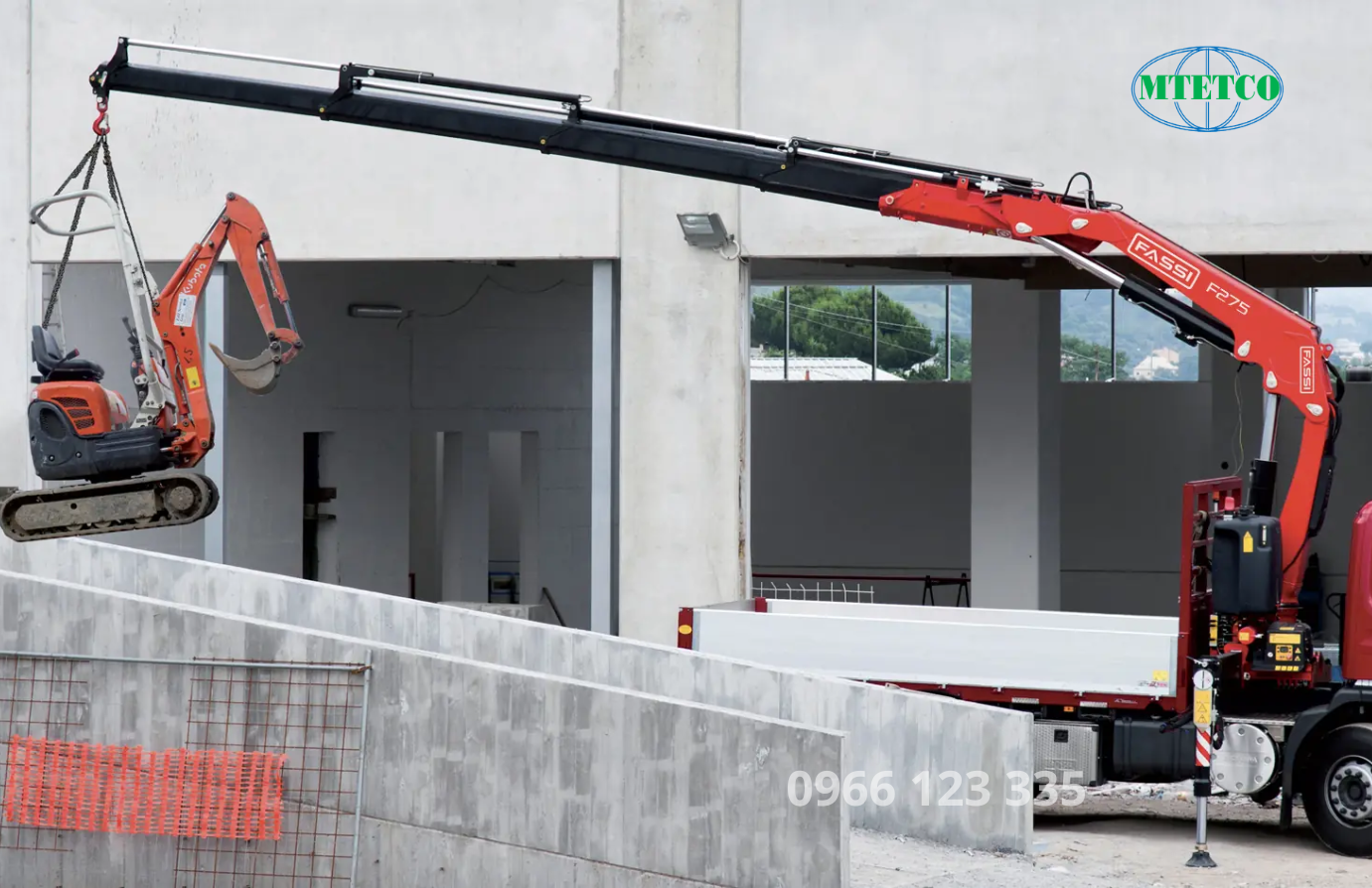 Cẩu gập thủy lực Fassi hạng vừa F275A e-active