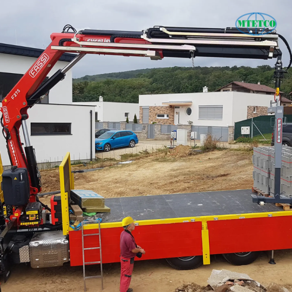 Cẩu gập thủy lực Fassi hạng vừa F275A e-active