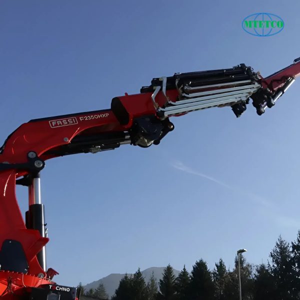 Cẩu gập thủy lực Fassi hạng vừa F215A e-active