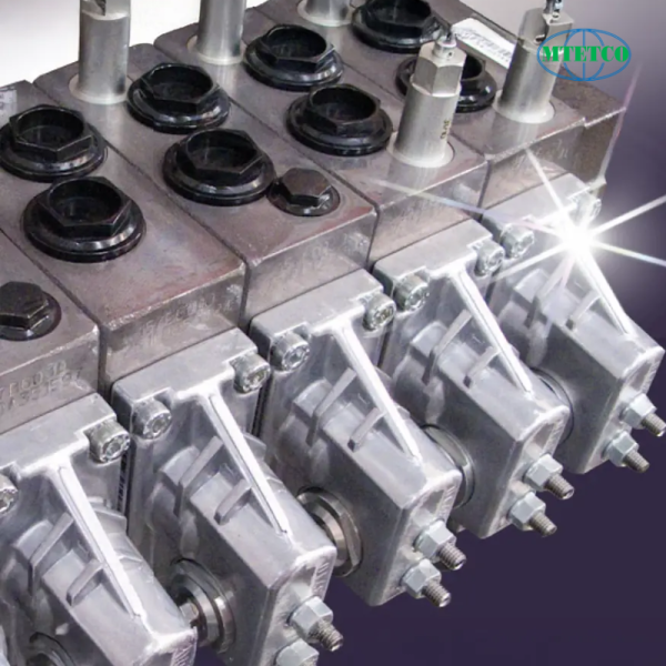 Cẩu gập hạng nhẹ Fassi F50A e-active