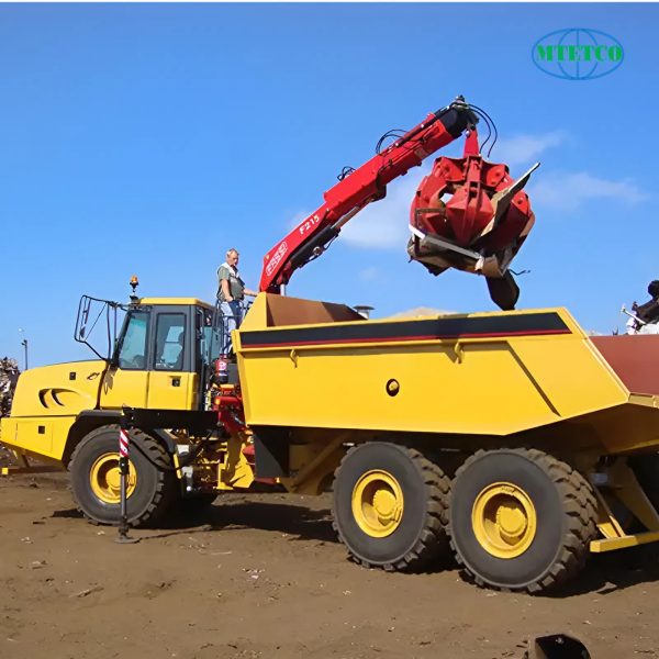 Cẩu gập thủy lực Fassi hạng vừa F215A e-active