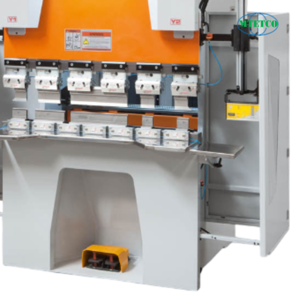 Máy chấn tôn Ermaksan Seater