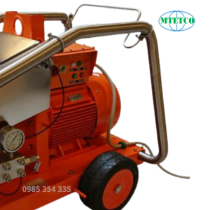 Máy phun nước áp lực cao Denjet