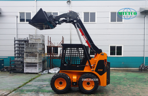 Xử lý vật liệu trong nhà xưởng, kho bãi hạn chế diện tích; san lấp sàn nhà