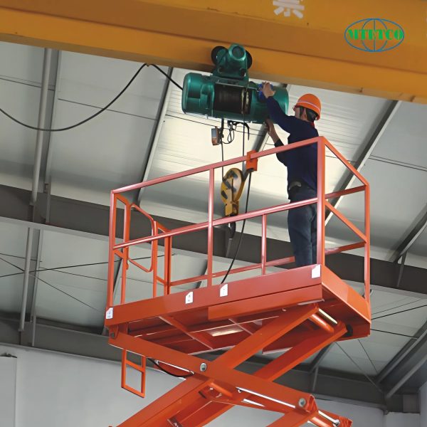 Xe nâng người tự hành dạng cắt kéo Everlift SJY0.5-10