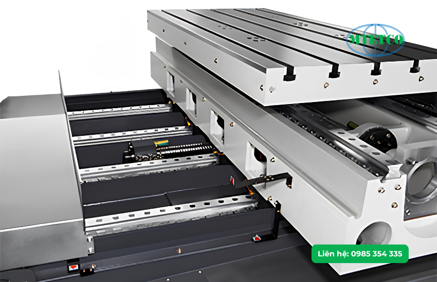 Sử dụng 4 thanh dẫn hướng tuyến tính có độ cứng cao ở trục X và Y giúp tăng hiệu quả làm việc mà còn duy trì độ chính xác