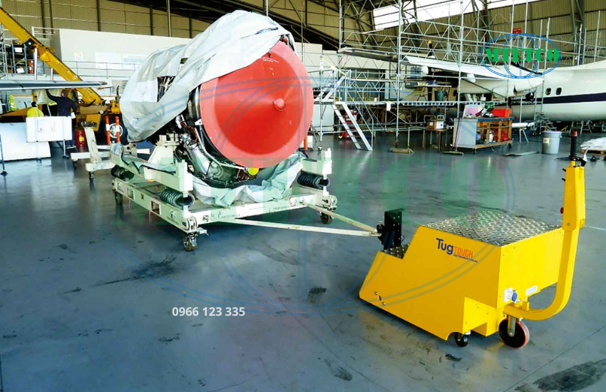 hiết kế để kéo các xe đẩy, xe kéo và rơ moóc chở hàng người điều khiển chỉ cần đi bộ