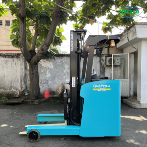 Xe nâng hàng điện đứng lái Sumitomo