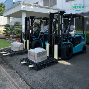 Xe nâng điện ngồi lái Sumitomo - Ảnh 2