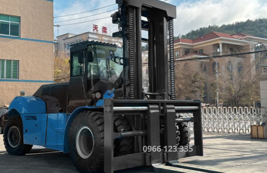 Xe nâng hàng LTMG công suất lớn