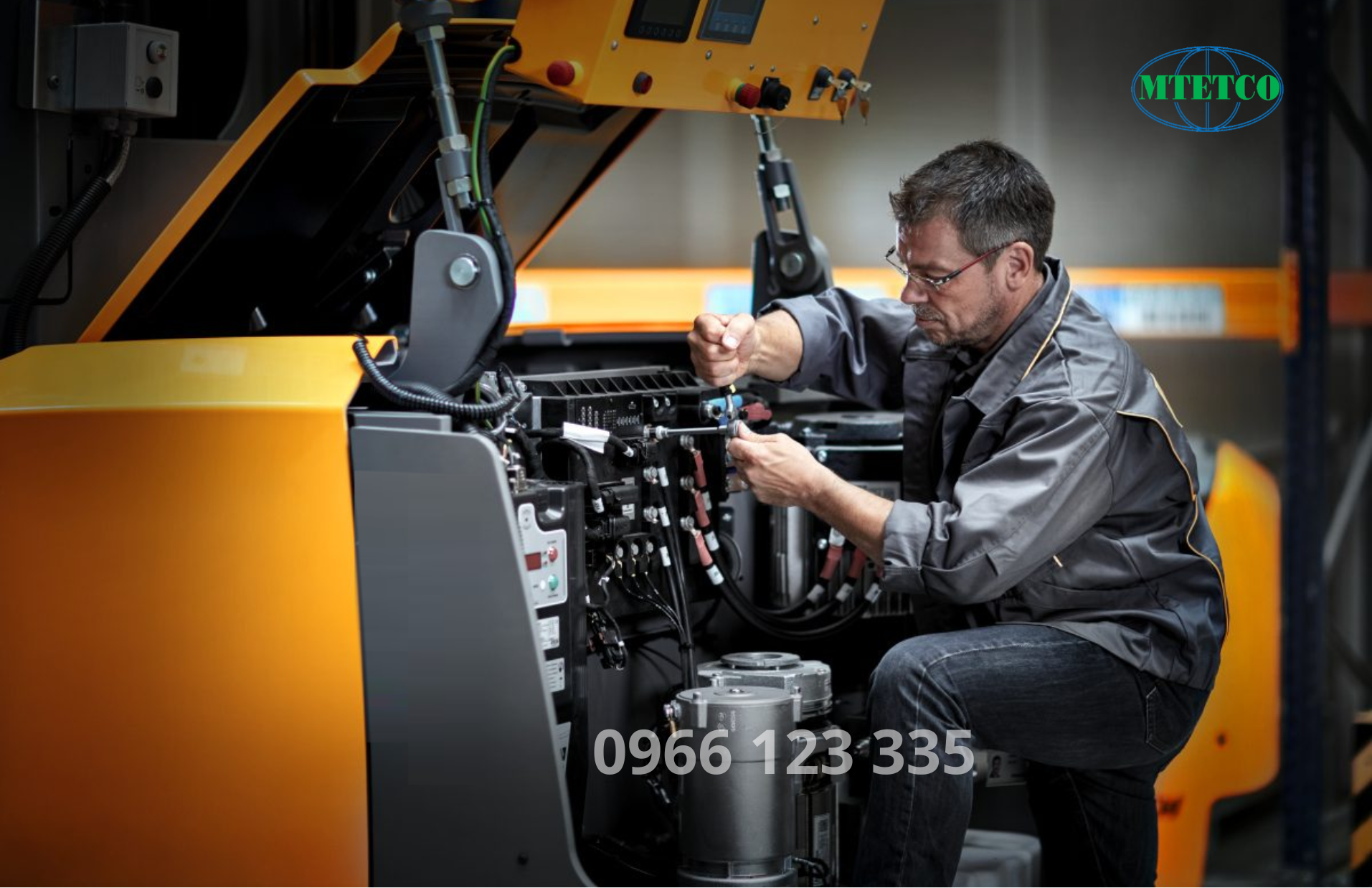 Bảo dưỡng hàng tuần/tháng cho xe làm việc cao, hàng quý cho xe ít dùng