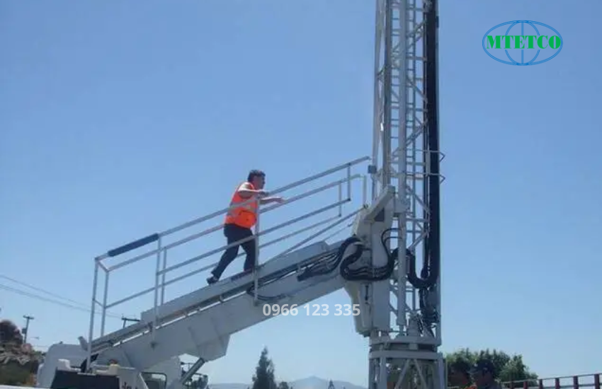 Giảm rủi ro tai nạn lao động bằng cách thay thế phương pháp làm việc trên giàn giáo