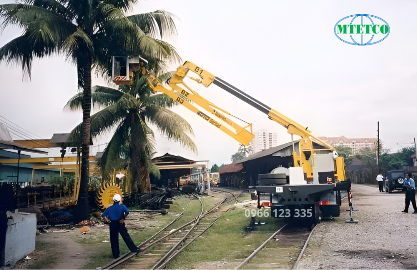 Xe kiểm tra gầm cầu Barin AB6.5 Combi