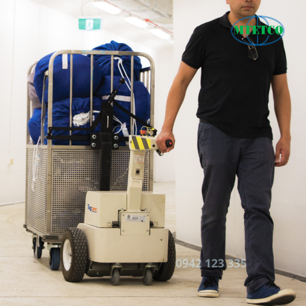 Xe vận chuyển vải Tug Compact ElectroDrive