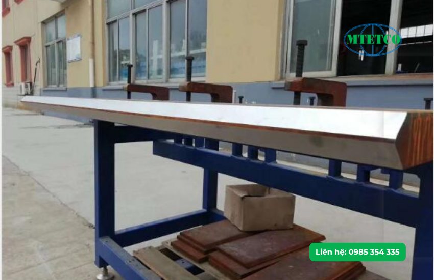 Máy có thể hàn trực tiếp sau khi cắt vát mép. Các mảnh dao phay là loại tiêu chuẩn trên thị trường.