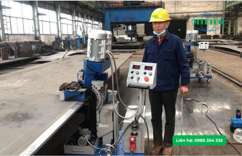 Máy vát mép thép tấm hạng nặng Taole TMM-100LY