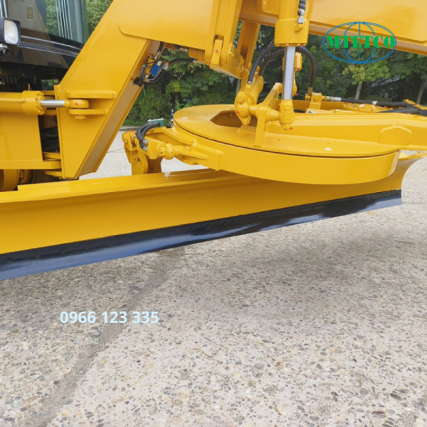 Xe san gạt bánh lốp LTMG LG180
