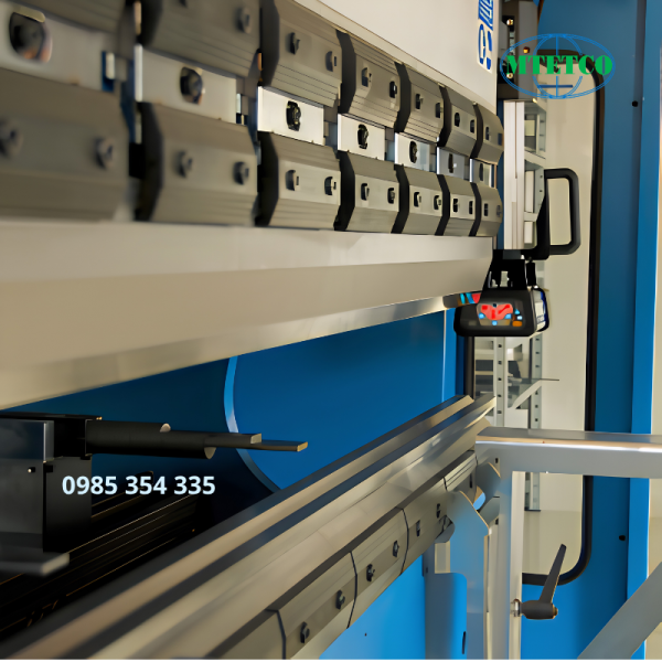 Máy chấn tôn CNC 3m KRASS MB8-210T3200
