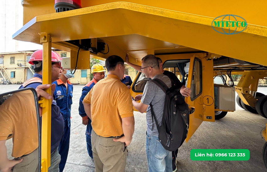 MTETCO cùng chuyên gia Wanshan đào tạo vận hành xe nâng tổng đoạn