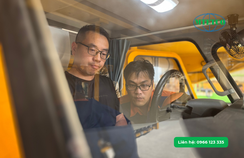 MTETCO cùng chuyên gia Wanshan đào tạo vận hành xe nâng tổng đoạn